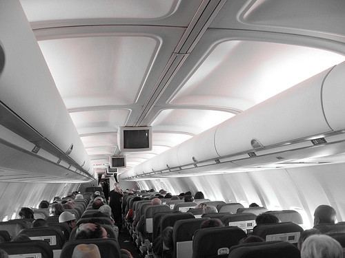 El aire que circula por la cabina del avión no propagador de enfermedades