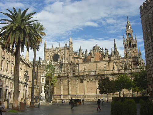 Visita a la catedral de Santa María de Sevilla, España