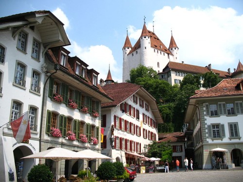 Thun, un pueblo mágico en los Alpes suizos