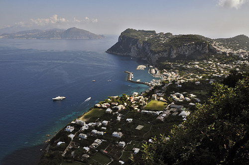 La isla de Capri, donde la naturaleza enamora al viajero