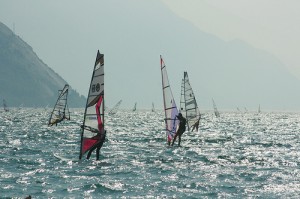 El Lago Calima, deportes náuticos en la selva de Colombia