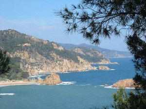 Girona, una preciosidad entre montañas y mar.