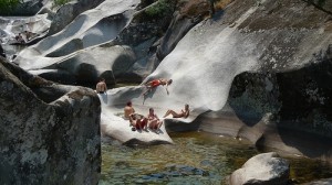 La Garganta de los Infiernos en Cáceres: el baño más divertido