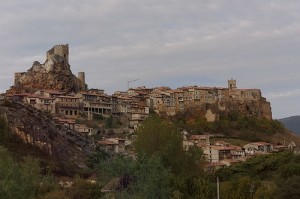 Visita a Las Merindades, en Burgos: cuevas, románico y senderismo