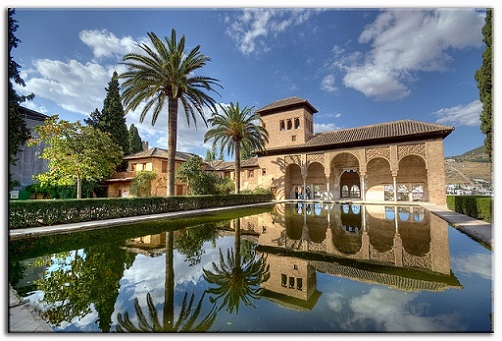 Pasear por los jardines de Granada