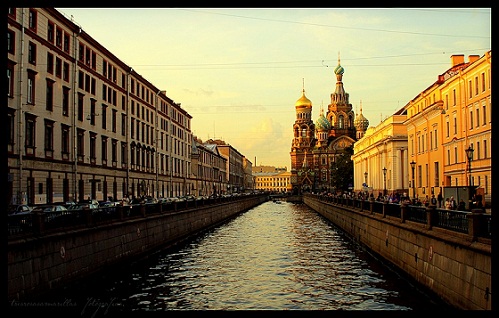 San Petersburgo el Sol de Medianoche más divertido