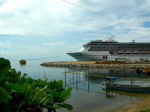 La isla de Roatán, ecoturismo y deportes acuáticos