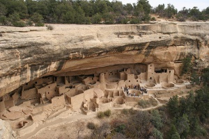 Ruinas bajo el acantilado: Parque Nacional Mesa Verde, Estados Unidos