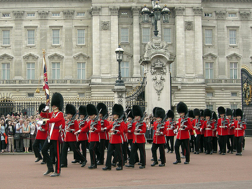 Resultado de imagen de cambio guardia londres