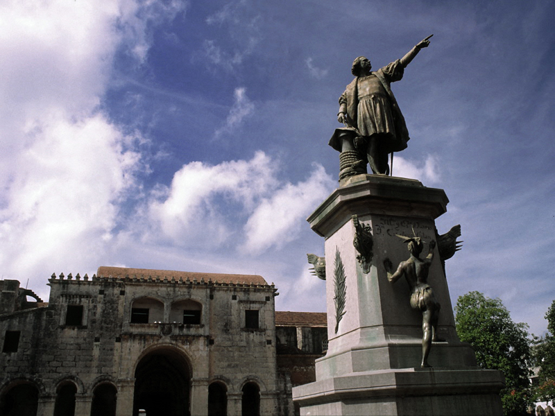 Parque Colón en la Zona Colonial