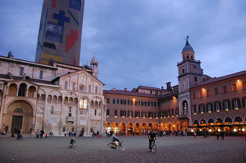 piazza-grande-y-duomo-modena