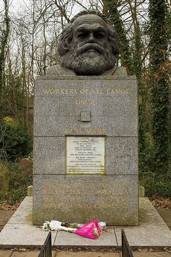tumba-marx-cementerio-highgate-londres