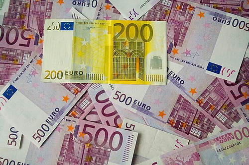 Hay varias maneras de ahorrar tu dinero en Europa.