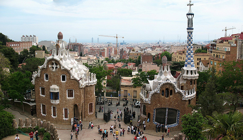 Visita los cinco barrios más emblemáticos de Barcelona