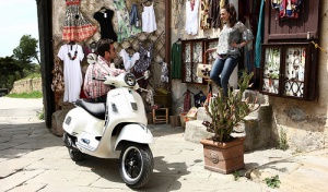 Conoce los rincones de Roma en una Vespa