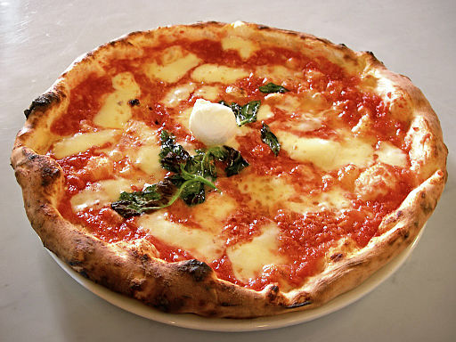 La exquisita Pizza Napolitana.