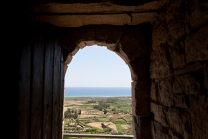 La isla de Cerdeña, un paisaje de construcciones antiguas