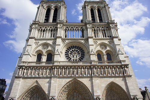 fachada-catedral-de-notre-dame