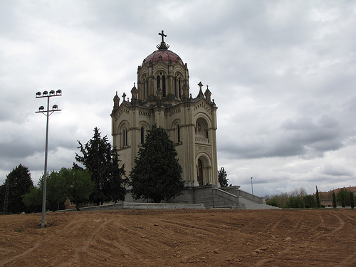 panteon-duquesa-de-sevillanos-guadalajara