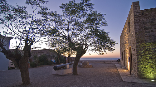 plaza-de-la-mezquita-monemvasia
