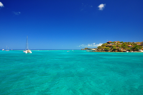 Me voy de vacaciones a una isla privada y desierta