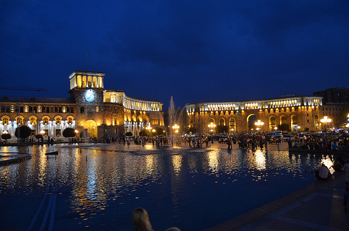 plaza de la republica erevan
