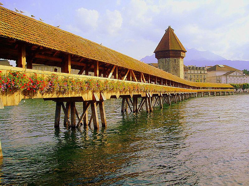 puente de madera de la ciudad de lucerna