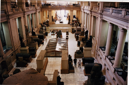 interior el museo egipcio de el cairo