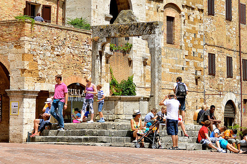 turismo en san gimignano en italia