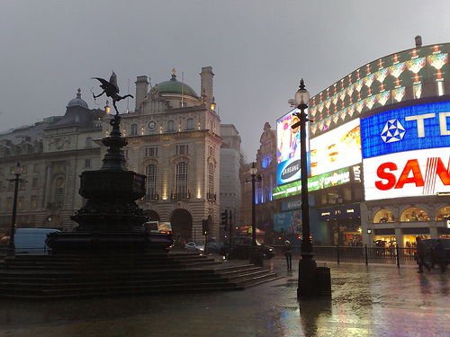 piccadilly circus en londres 2