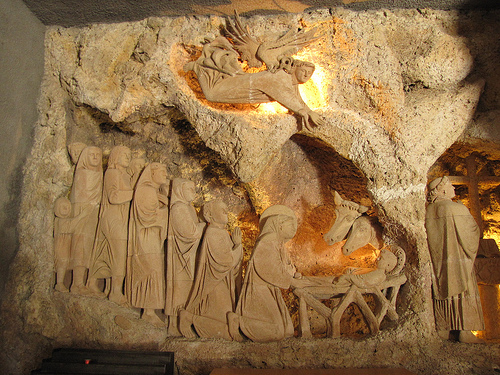 belen en la roca greccio en italia