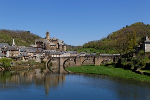 El pueblo de Estaing, uno de los más bellos de Francia