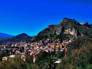 Taormina en Sicilia, un balcón entre el mar y el Etna