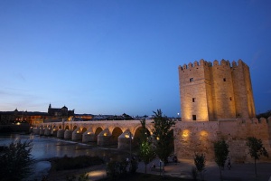 La torre de la Calahorra en Córdoba, puente entre oriente y occidente