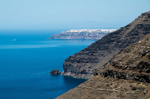 Las increíbles e inusuales playas de Santorini en Grecia