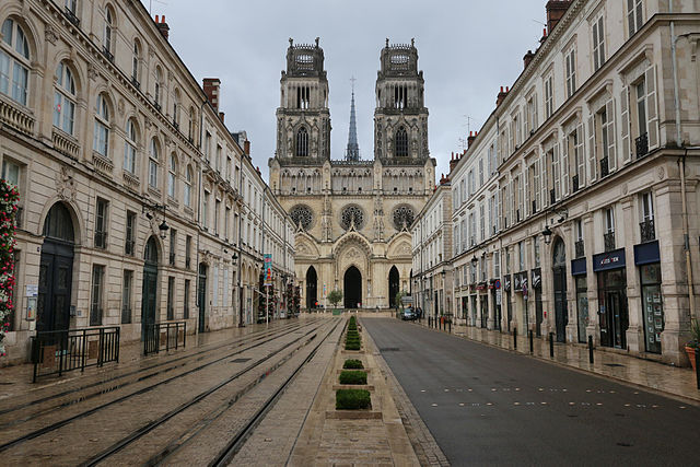 El centro histórico de Orleans en Francia, la maravillosa ciudad de Juana de Arco