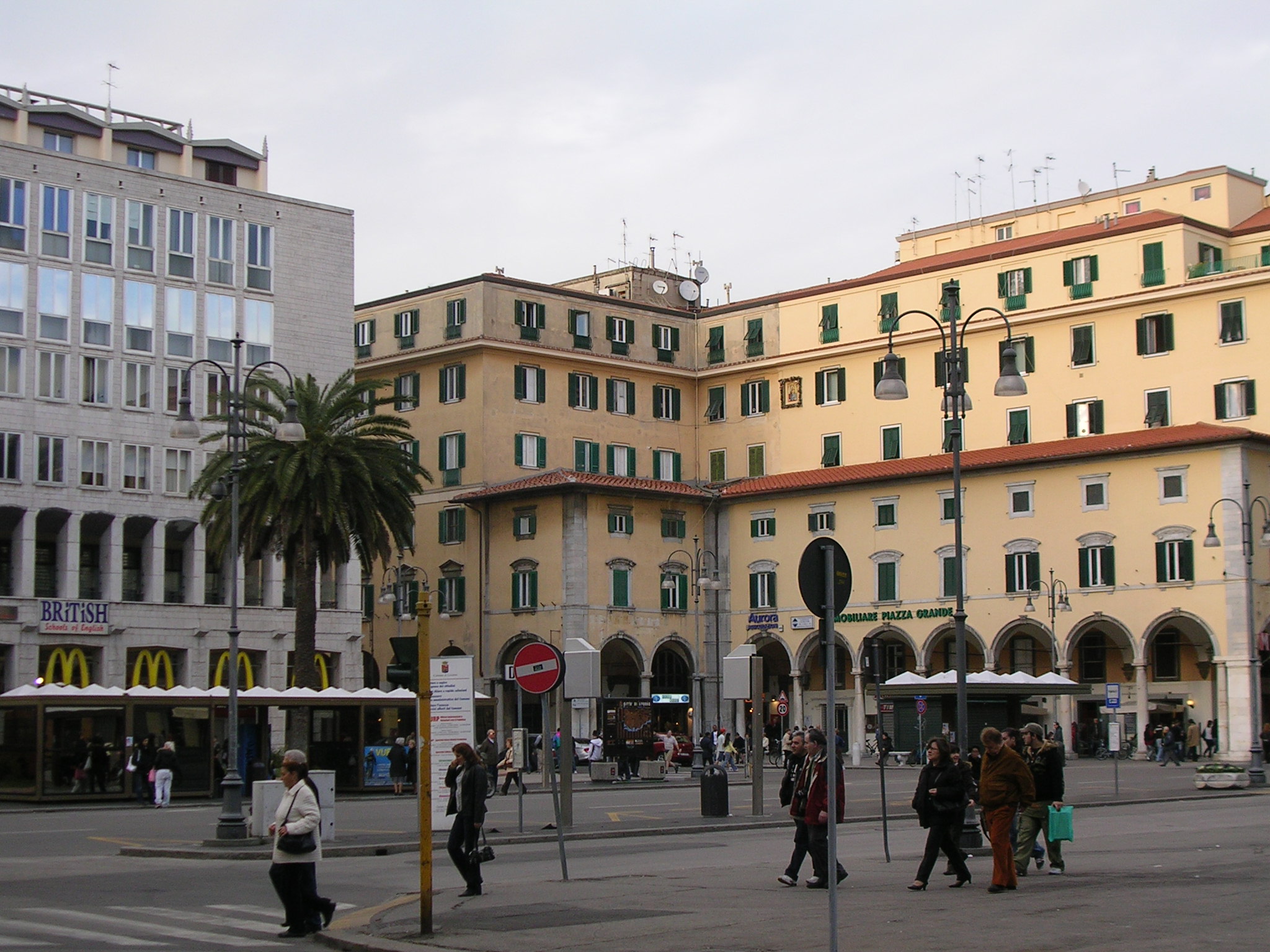 plaza grande livorno