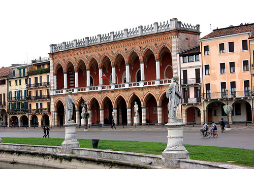 prato della valle 3