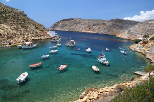 La virginal isla de Sifnos en Grecia y sus inmaculados pueblos blancos