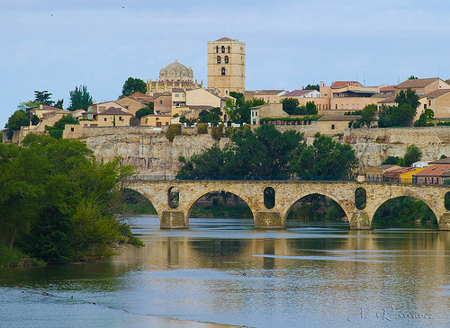 La bella ciudad de Zamora en España, la localidad con más monumentos románicos de Europa