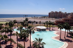 Viaja con nosotros a Roquetas de Mar en Almería, todo un paraíso natural del Mediterráneo