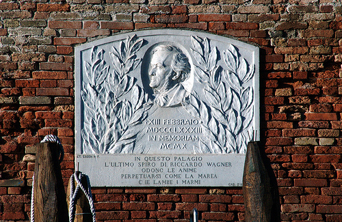 Autor: takomabibelot