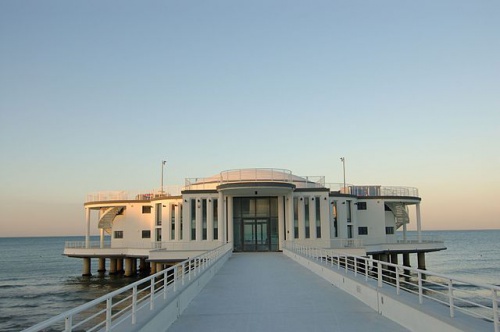 Senigallia, la localidad más turística de las “Marche” en Italia, todo un monumento en el mar
