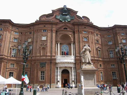El impresionante Palacio Carignano en Turín
