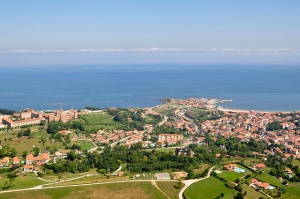 Comillas en Cantabria, naturaleza, mar y arte en su máxima expresión