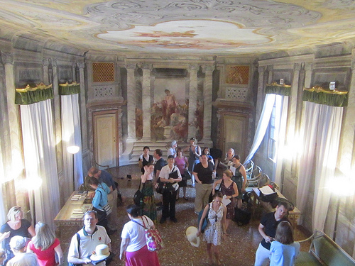 Autor: Selena N. B. H.