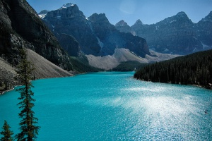 Los indescriptibles paisajes del Lago Moraine en Canadá