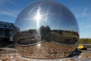 El impresionante Parc de la Villette de París, el parque de los folies