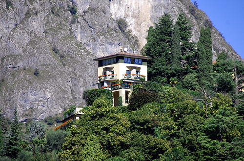 Autor: Brian Hillegas