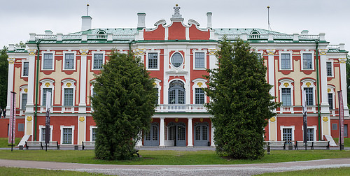 Kadriorg y sus jardines, uno de los grandes palacios de Estonia